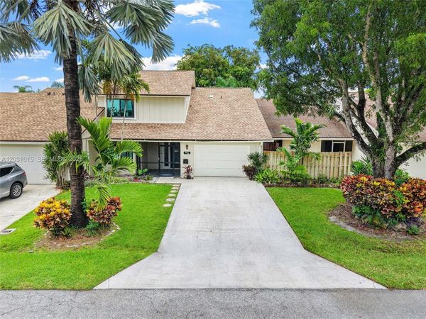 11870 Donlin Dr, Wellington, FL 33414