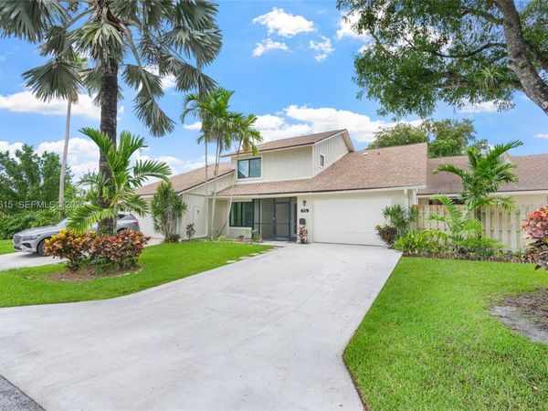 11870 Donlin Dr, Wellington, FL 33414