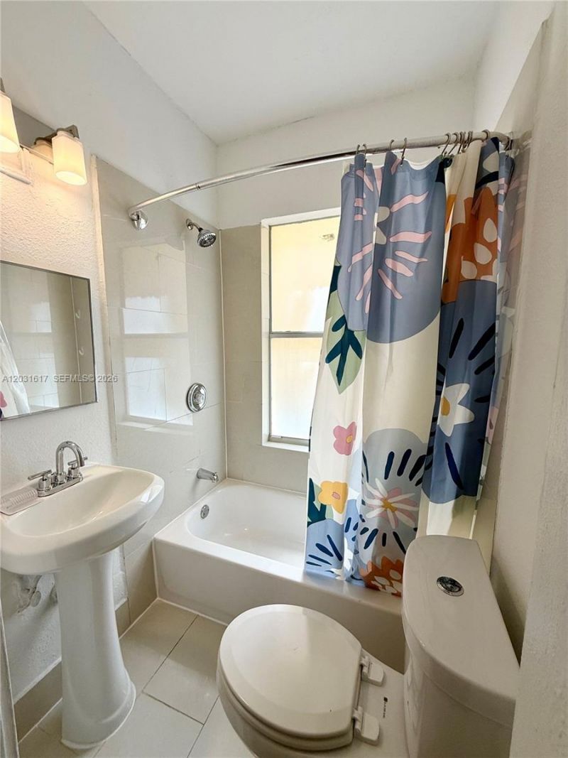 126 Mendoza Ave , Unit 2A, Coral Gables, FL 33134 Photo