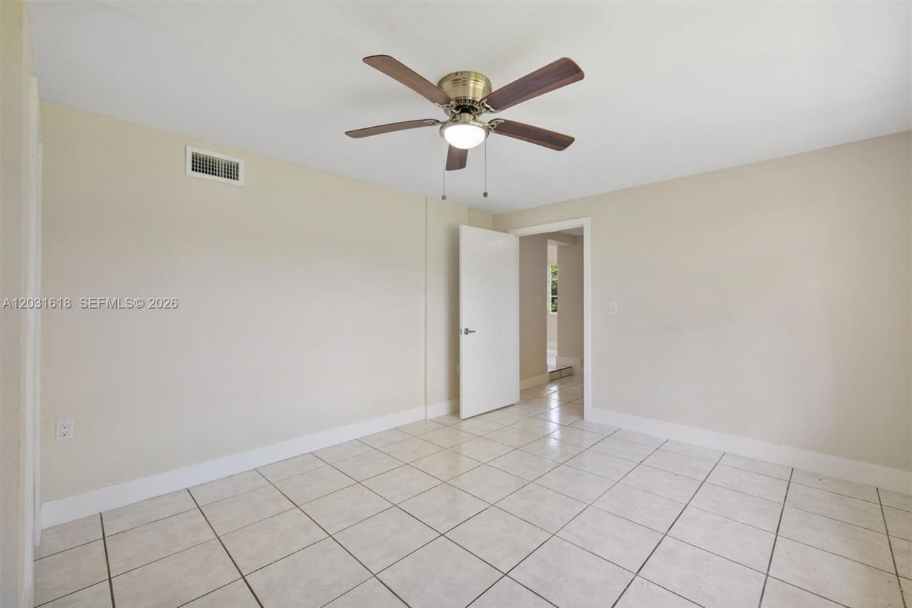 14755 SW 302nd St , Unit n/a, Homestead, FL 33033 Photo