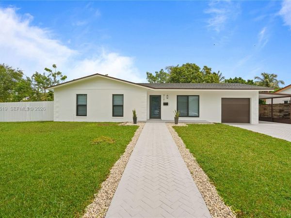 9161 SW 181st Ter, Palmetto Bay, FL 33157