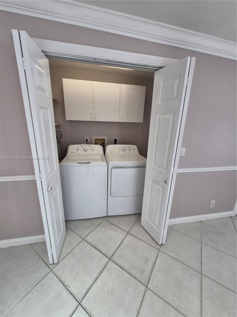 5653 Coconut Rd , Unit 5653, West Palm Beach, FL 33413 Photo