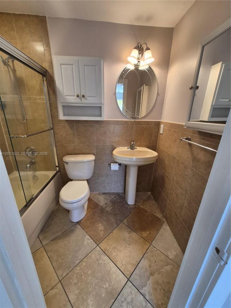 5653 Coconut Rd , Unit 5653, West Palm Beach, FL 33413 Photo