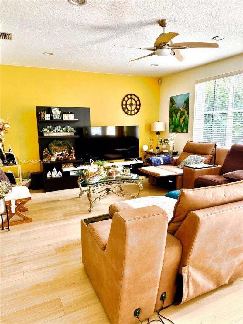 1032 Silktree Ln, Weston, FL 33327 Photo