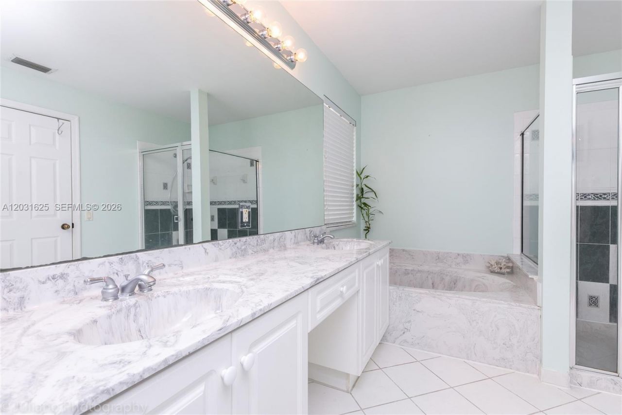 1032 Silktree Ln, Weston, FL 33327 Photo