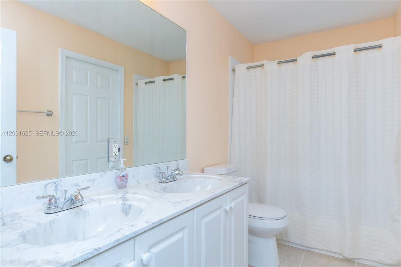 1032 Silktree Ln, Weston, FL 33327 Photo