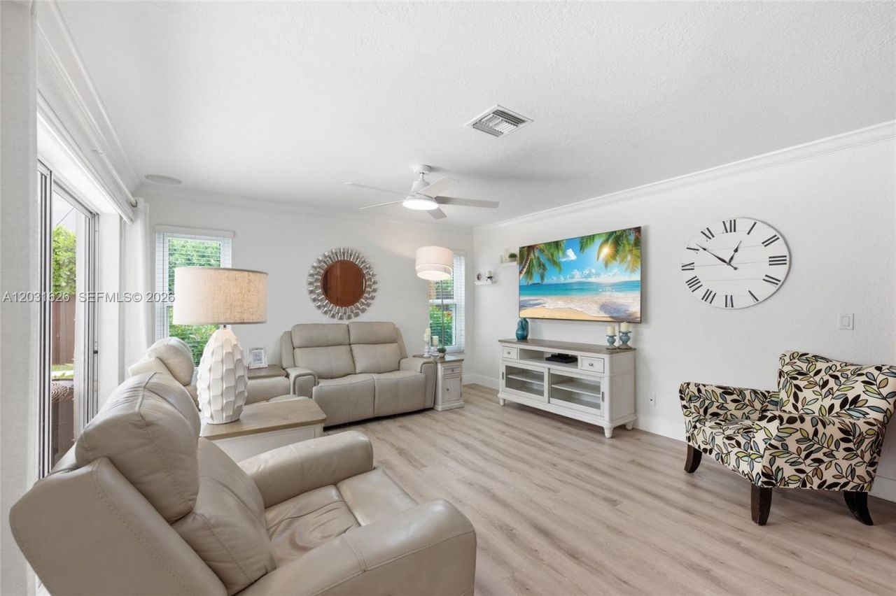 943 SW 149th Way, Sunrise, FL 33326 Photo
