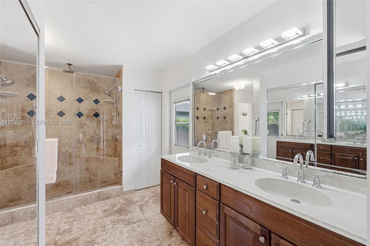 943 SW 149th Way, Sunrise, FL 33326 Photo