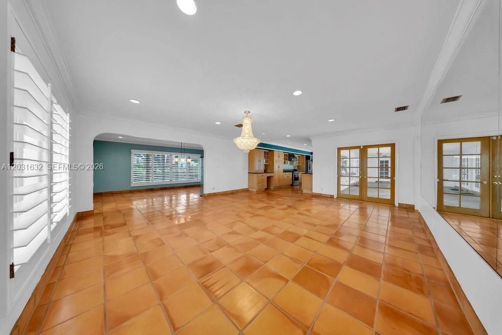 8820 N Lake Dasha Dr , Plantation, FL 33324 Photo