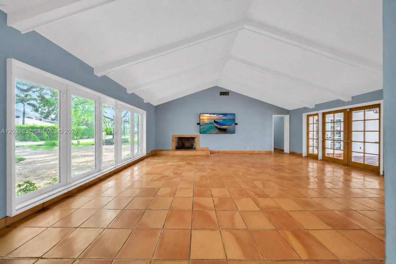 8820 N Lake Dasha Dr , Plantation, FL 33324 Photo