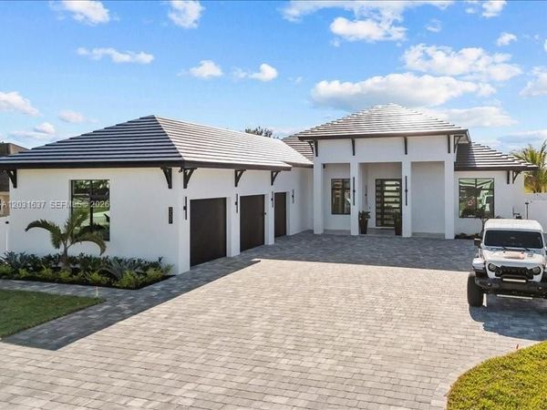 337 SW Kestor Dr , Port St. Lucie, FL 34953