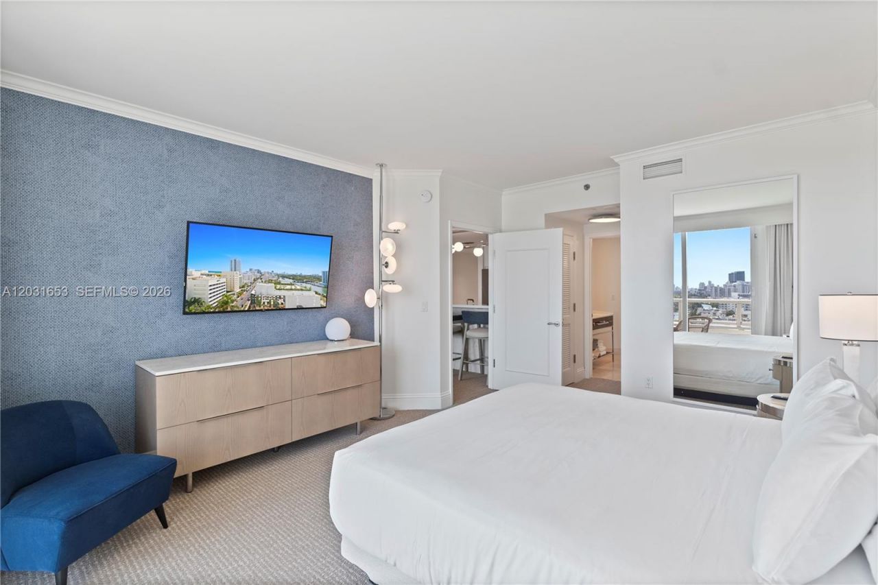 4401 Collins Av , Unit 1206, Miami Beach, FL 33140 Photo
