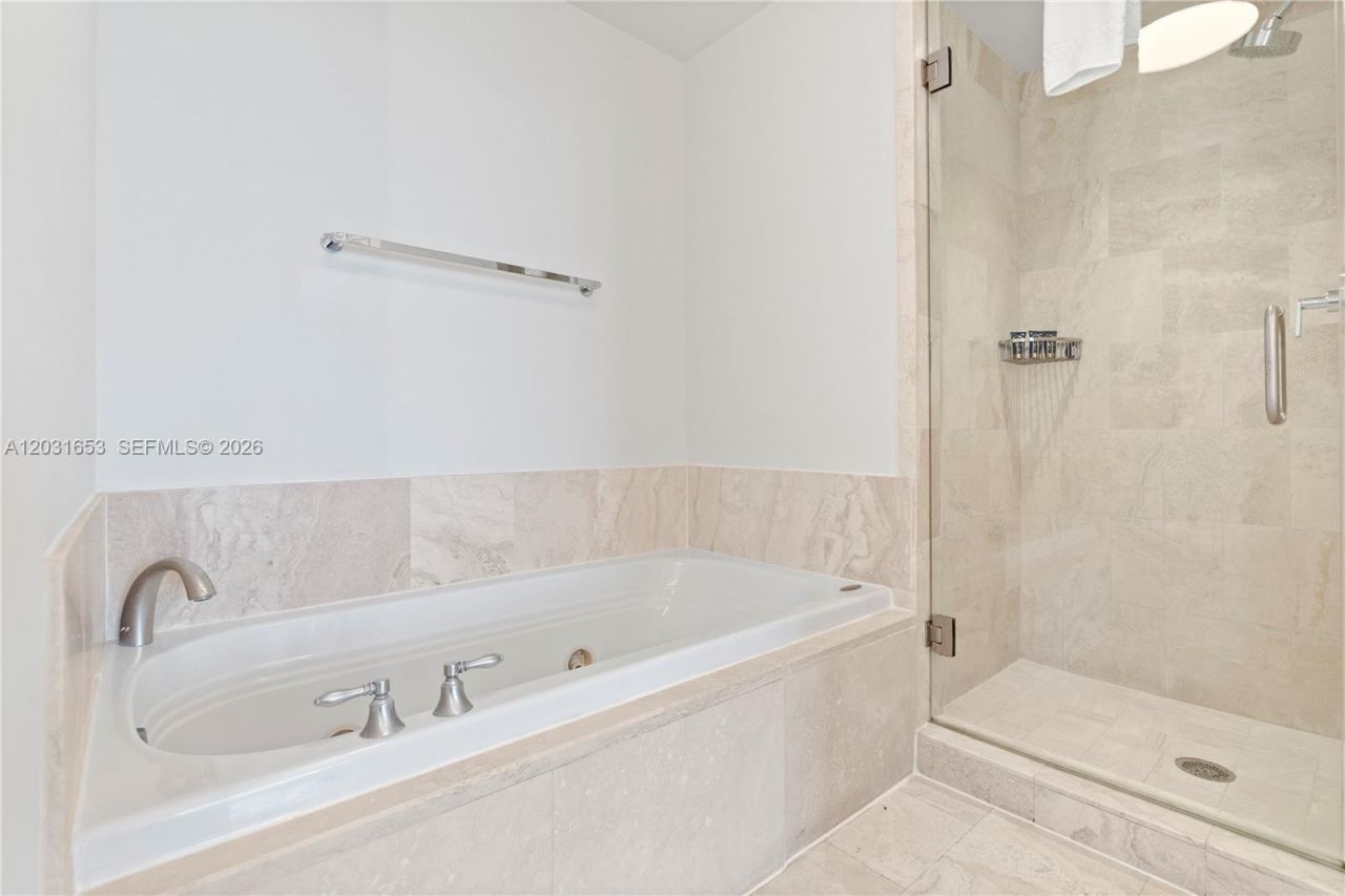 4401 Collins Av , Unit 1206, Miami Beach, FL 33140 Photo