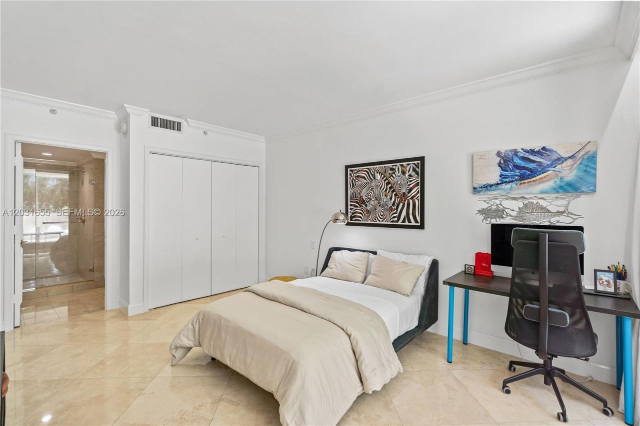 3400 SW 27th Ave , Unit 207, Miami, FL 33133 Photo