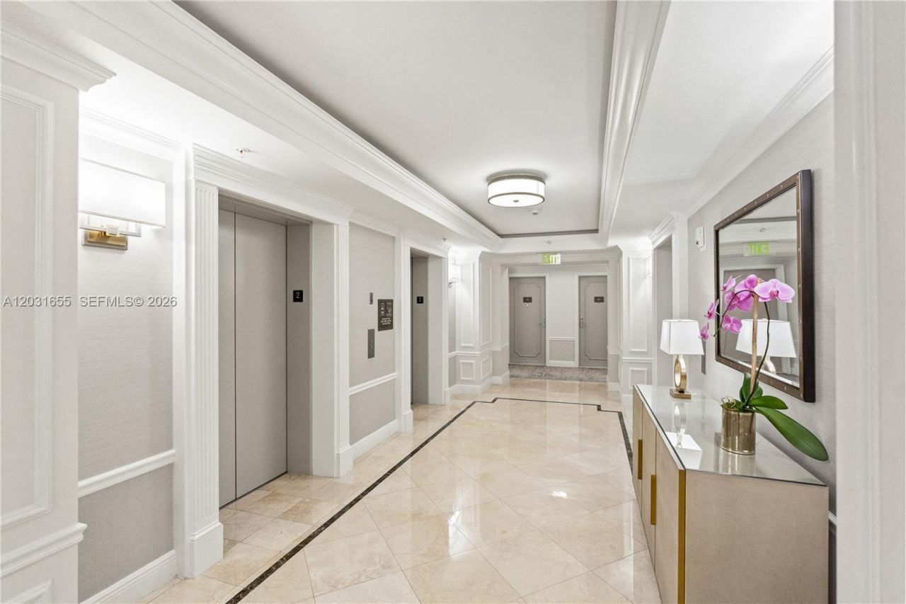 3400 SW 27th Ave , Unit 207, Miami, FL 33133 Photo