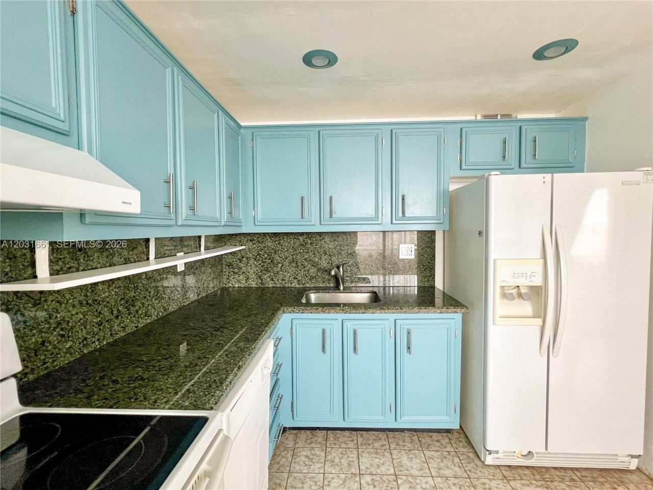 671 NE 195th St , Unit 425-E, Miami, FL 33179 Photo
