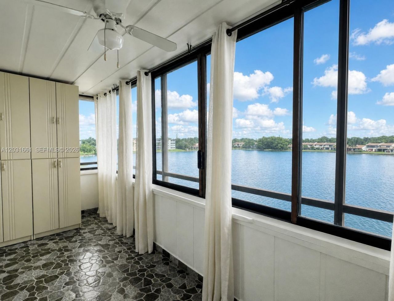 671 NE 195th St , Unit 425-E, Miami, FL 33179 Photo