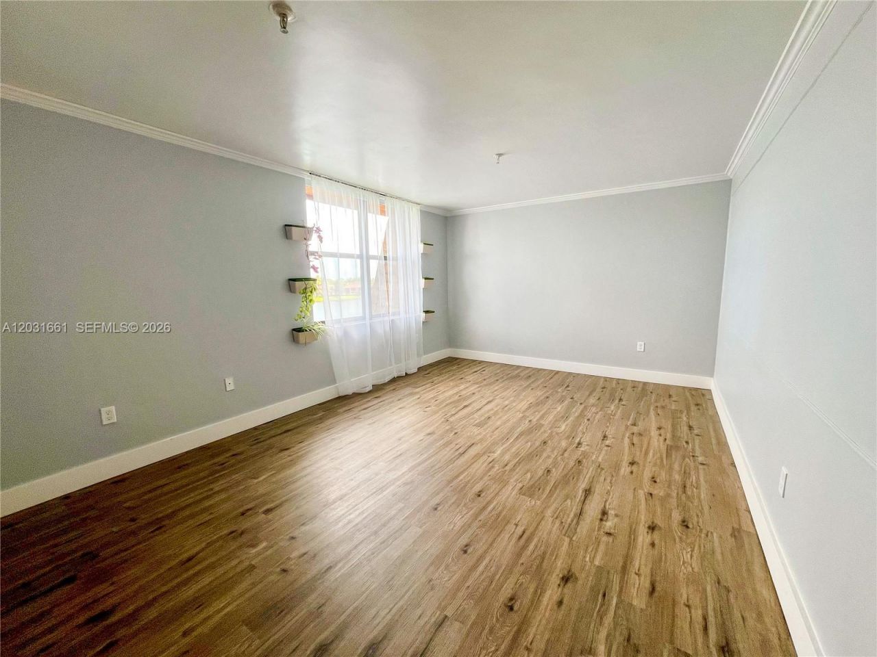 671 NE 195th St , Unit 425-E, Miami, FL 33179 Photo