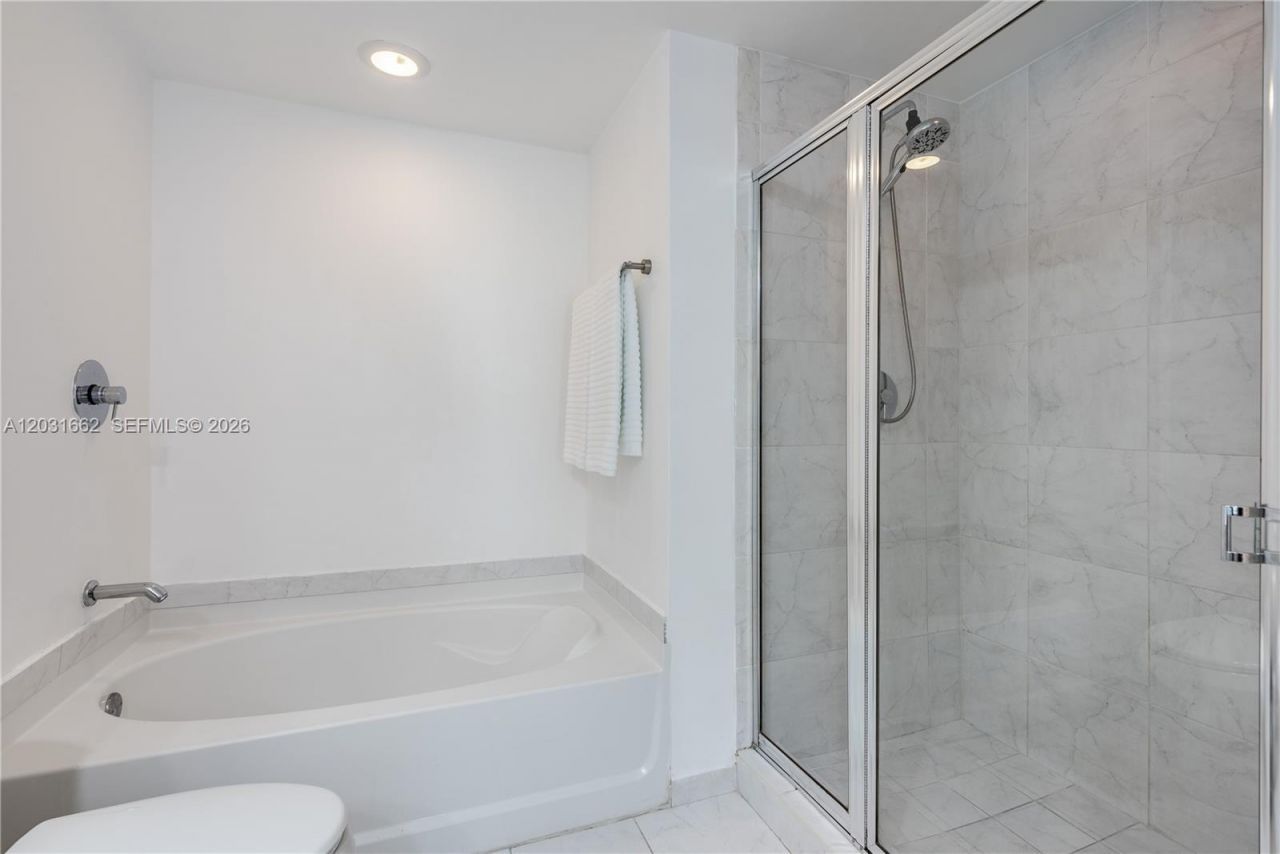 951 Brickell Ave, Unit 705, Miami, FL 33131 Photo