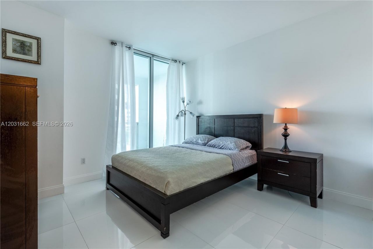 951 Brickell Ave, Unit 705, Miami, FL 33131 Photo