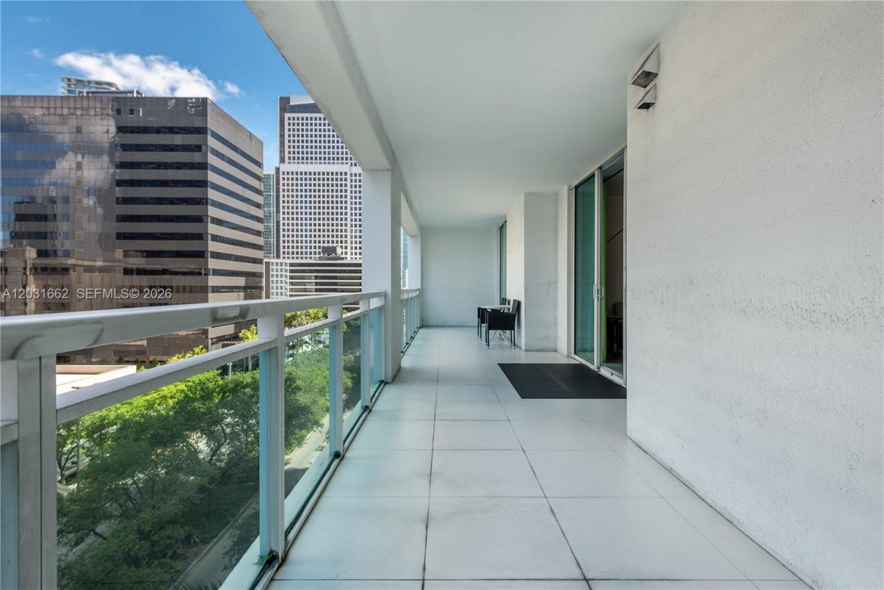 951 Brickell Ave, Unit 705, Miami, FL 33131 Photo
