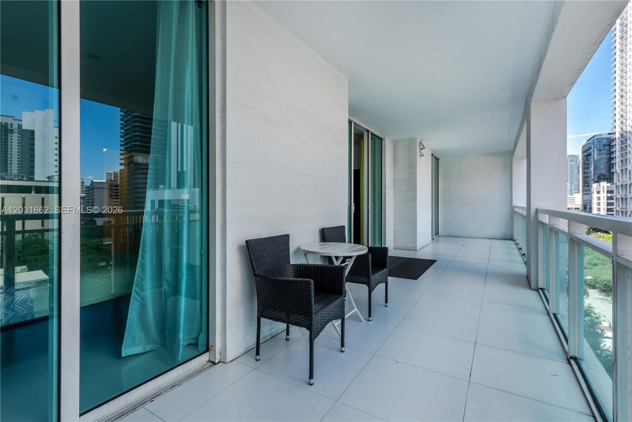 951 Brickell Ave, Unit 705, Miami, FL 33131 Photo