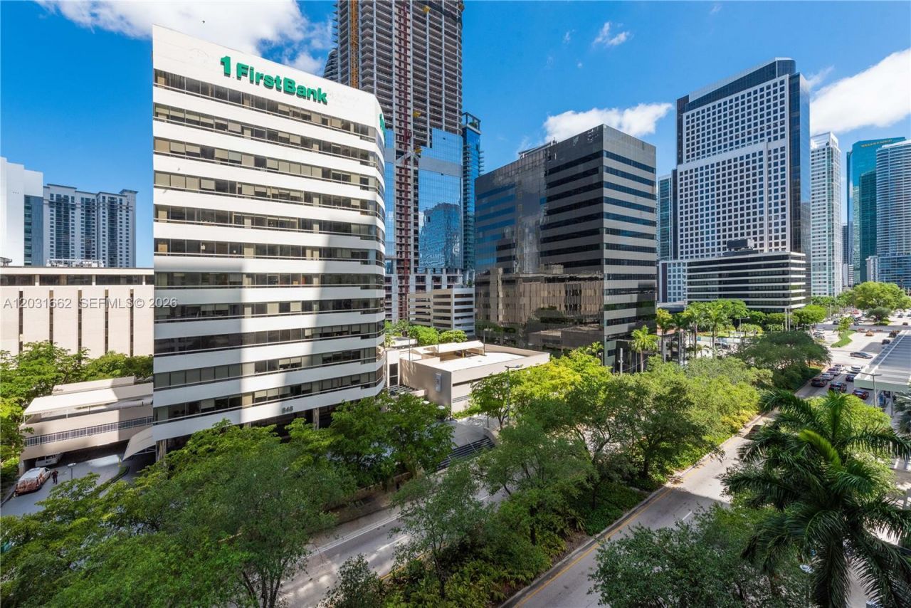 951 Brickell Ave, Unit 705, Miami, FL 33131 Photo