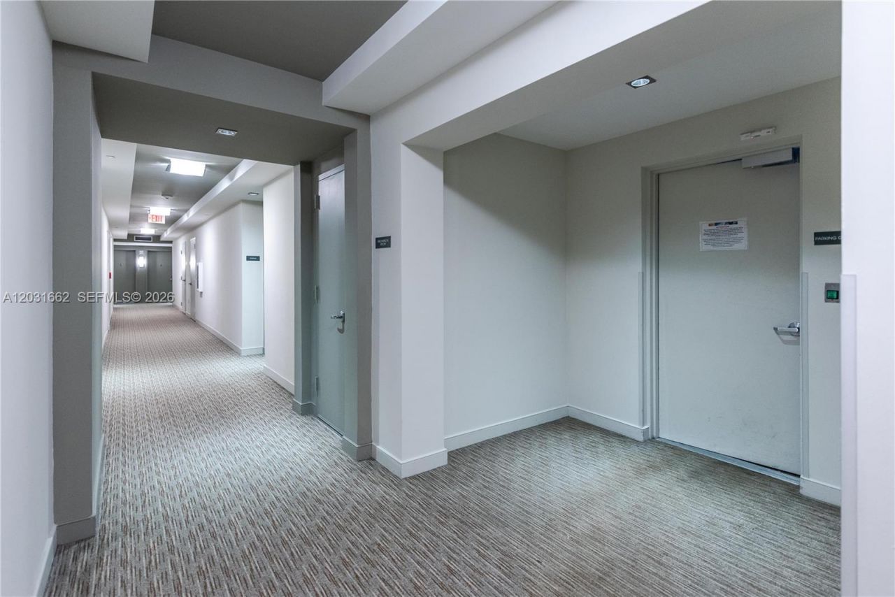 951 Brickell Ave, Unit 705, Miami, FL 33131 Photo