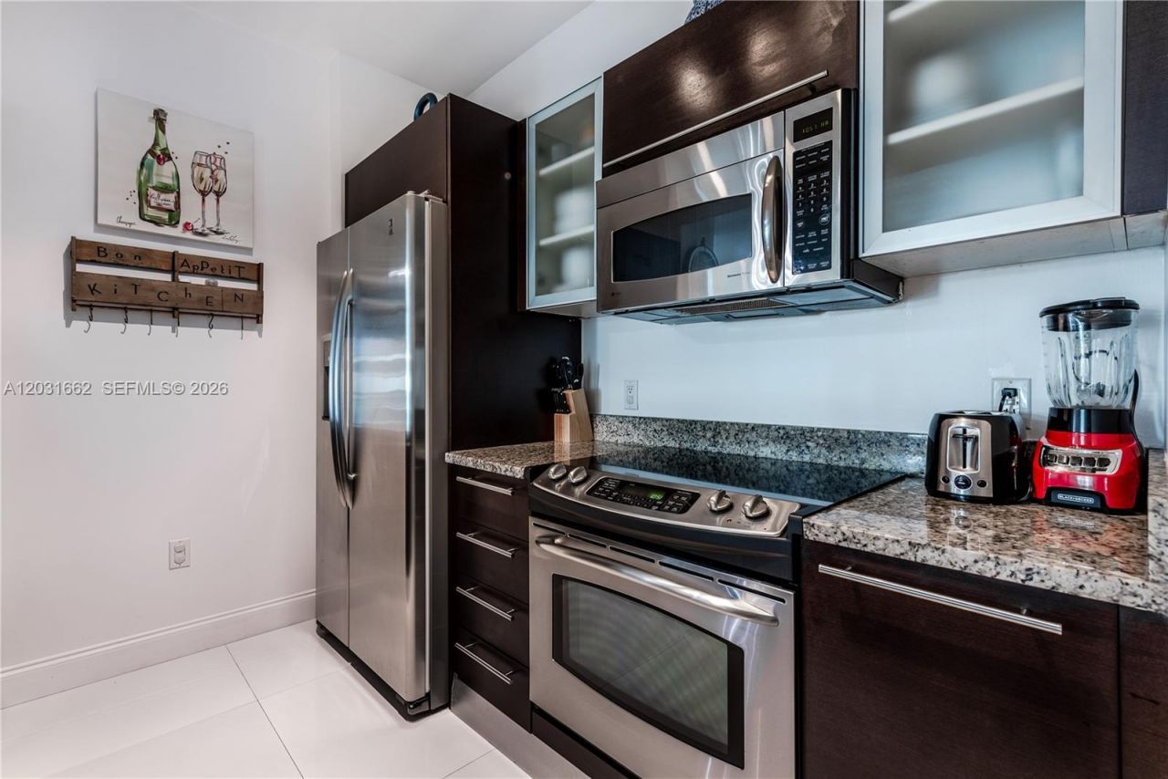 951 Brickell Ave, Unit 705, Miami, FL 33131 Photo