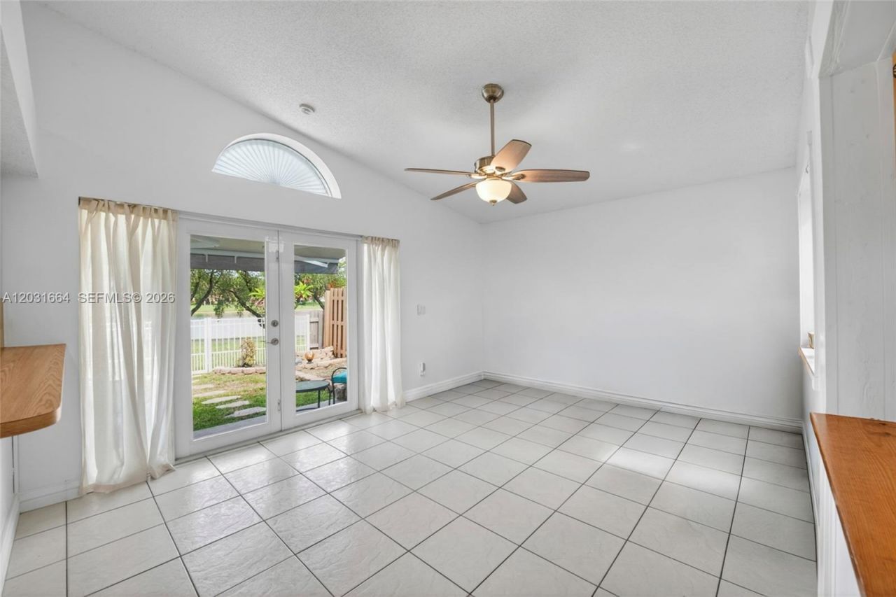 11038 SW 148th Pl, Miami, FL 33196 Photo