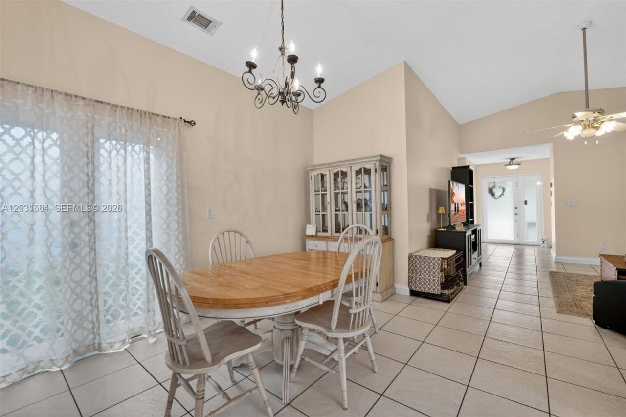 11038 SW 148th Pl, Miami, FL 33196 Photo