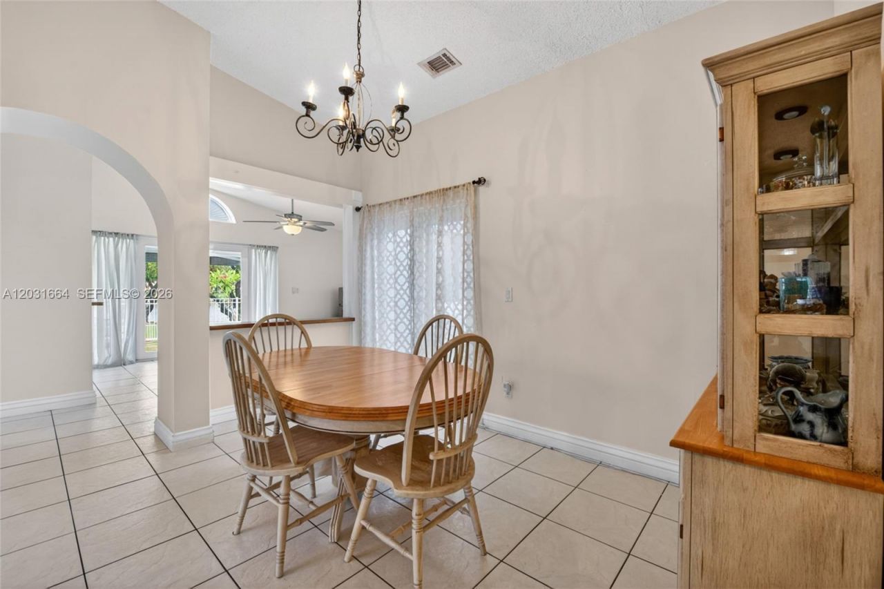 11038 SW 148th Pl, Miami, FL 33196 Photo