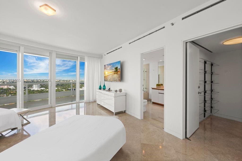 1643 Brickell Ave , Unit 4102, Miami, FL 33129 Photo