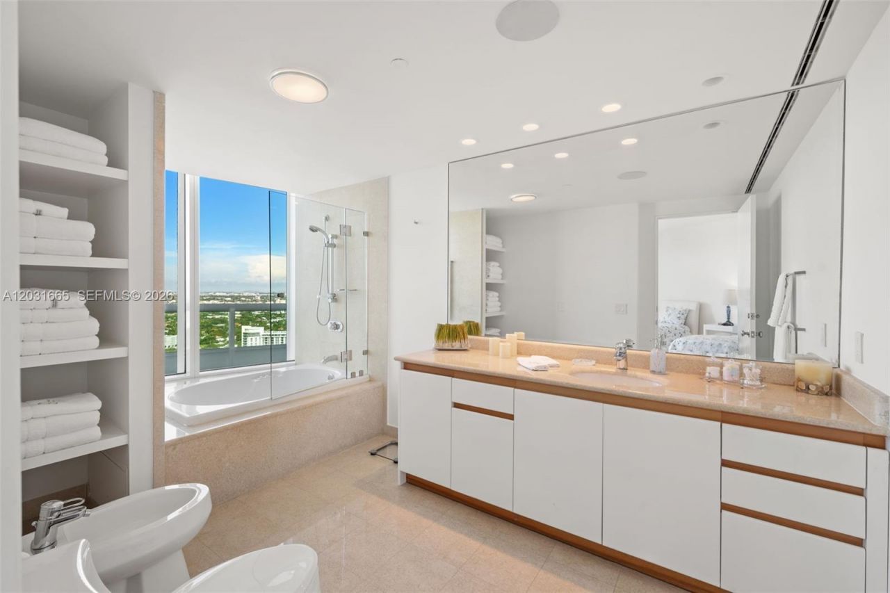 1643 Brickell Ave , Unit 4102, Miami, FL 33129 Photo