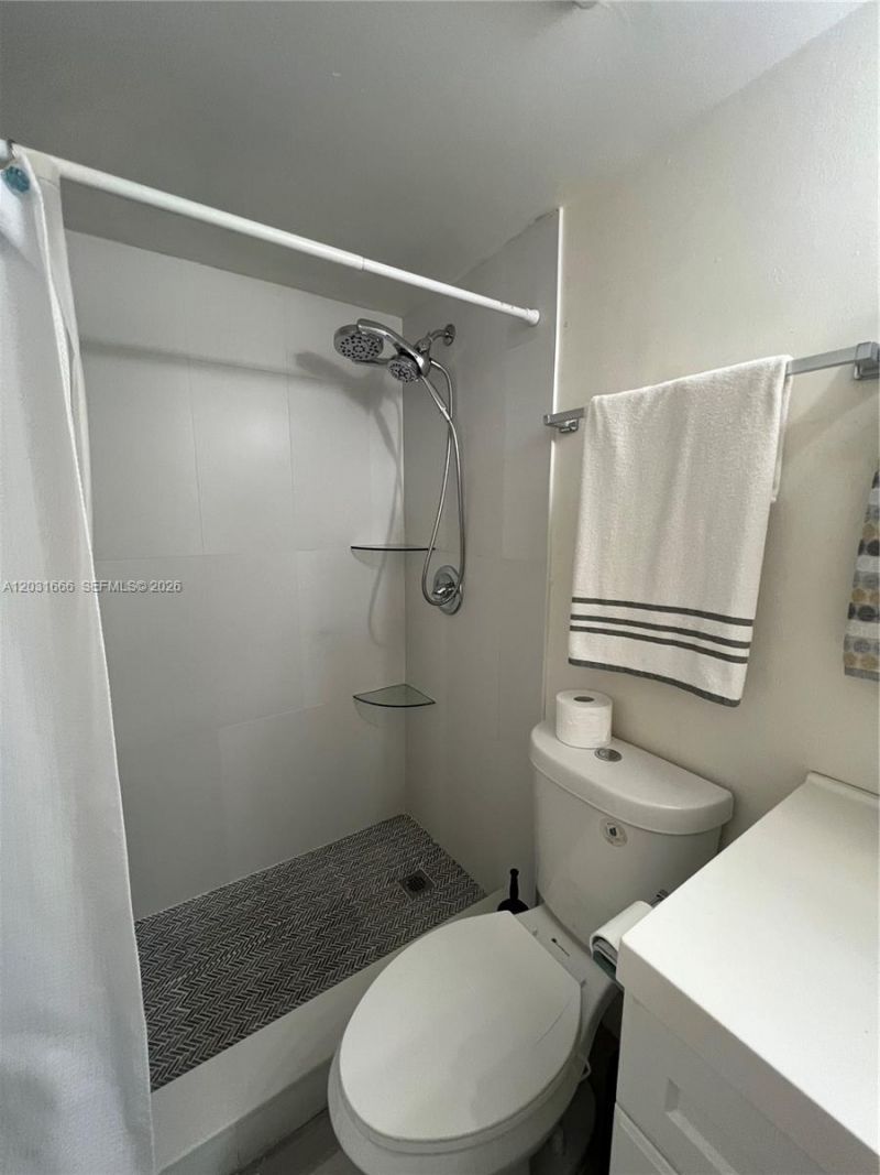 8580 SW 212th St , Unit 104, Cutler Bay, FL 33189 Photo