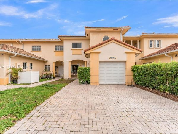 13257 SW 142nd Ter , Miami, FL 33186