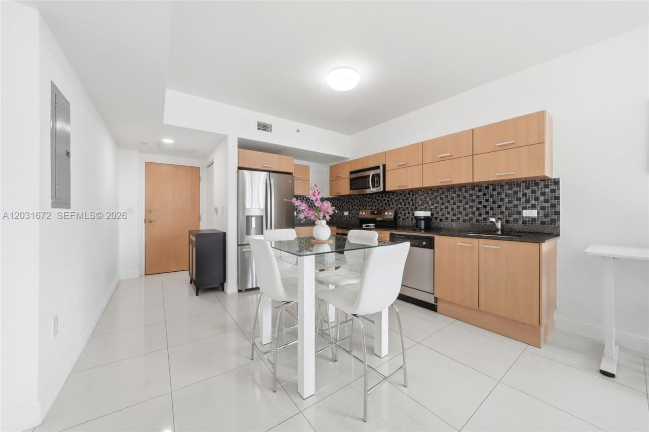 350 S Miami Ave, Unit 3912, Miami, FL 33130 Photo