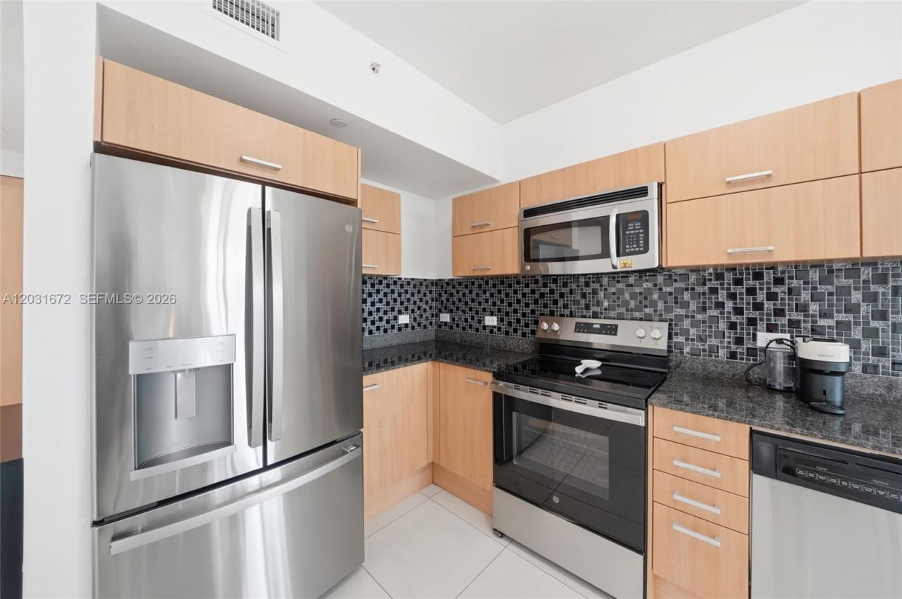 350 S Miami Ave, Unit 3912, Miami, FL 33130 Photo