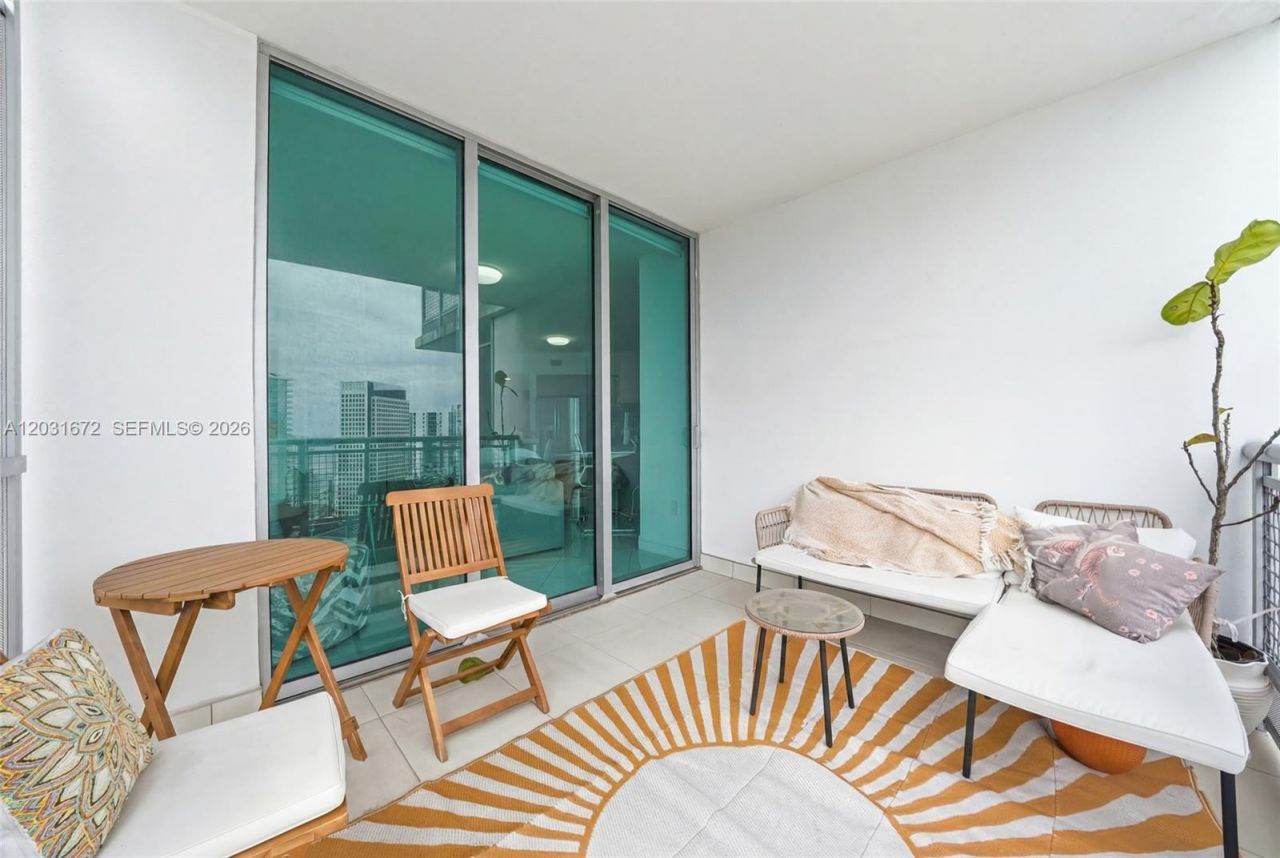 350 S Miami Ave, Unit 3912, Miami, FL 33130 Photo
