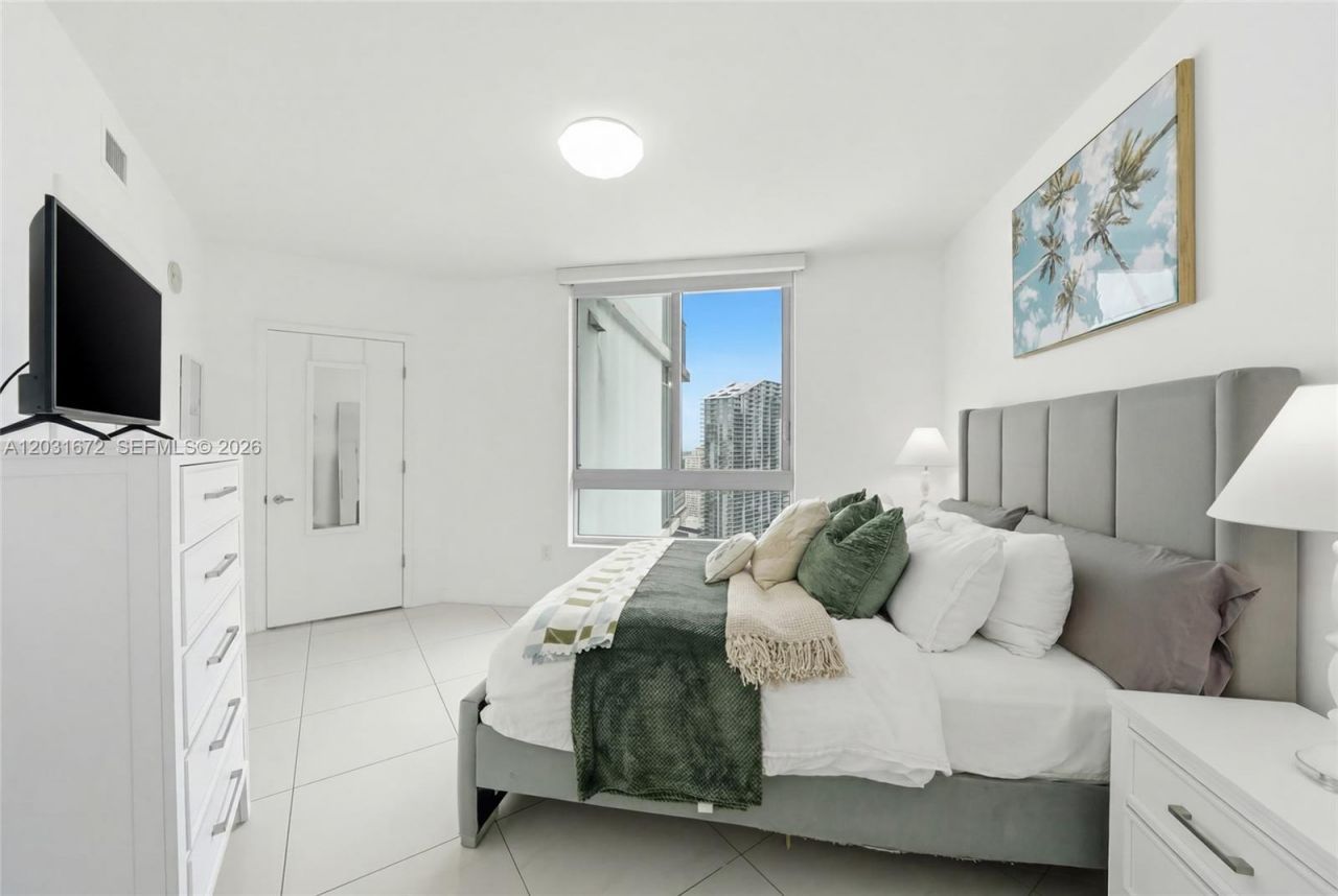 350 S Miami Ave, Unit 3912, Miami, FL 33130 Photo