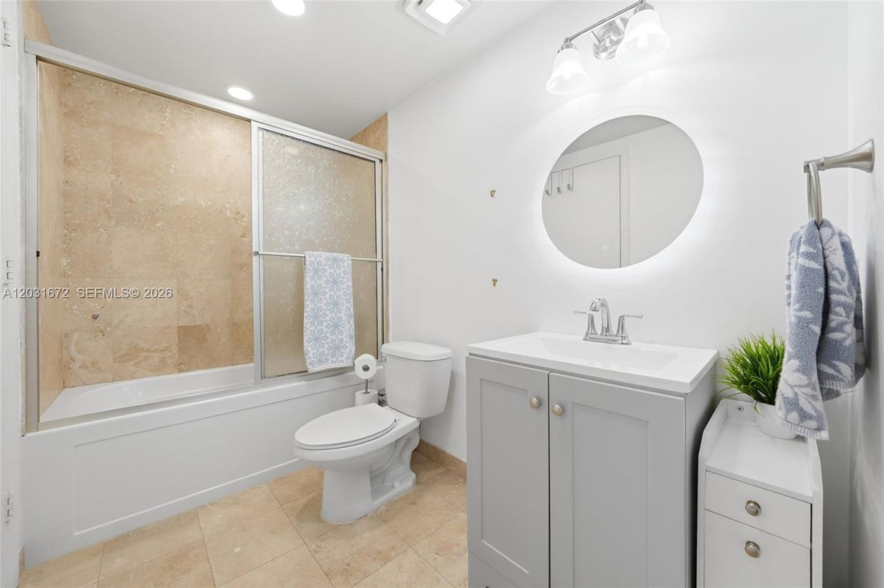 350 S Miami Ave, Unit 3912, Miami, FL 33130 Photo