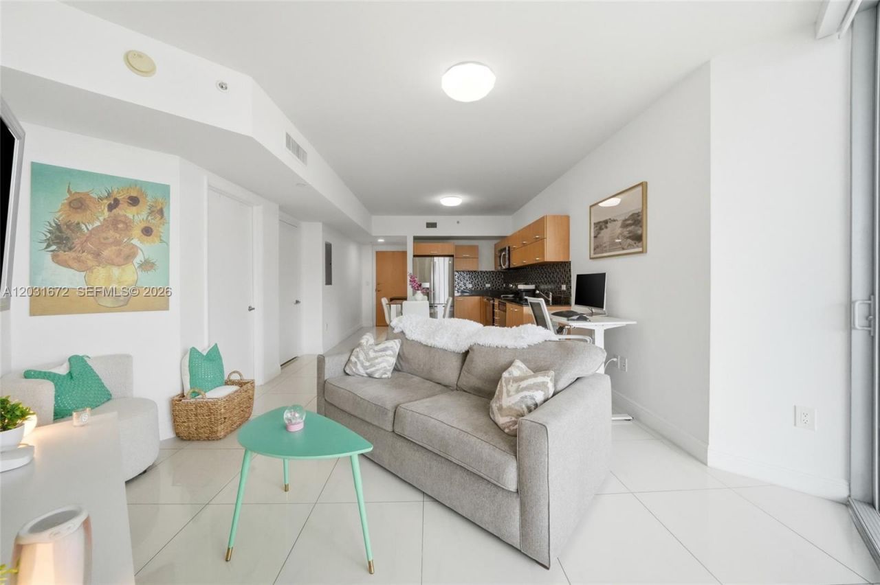 350 S Miami Ave, Unit 3912, Miami, FL 33130 Photo