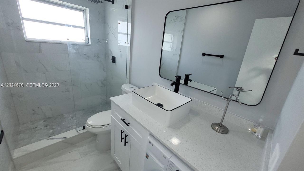 1150 Atlantic Shores Blvd , Unit 601, Hallandale Beach, FL 33009 Photo