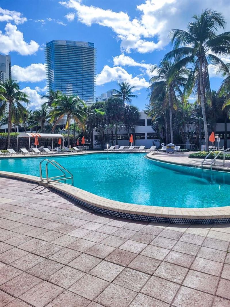 19380 Collins Ave , Unit 1105, Sunny Isles Beach, FL 33160 Photo