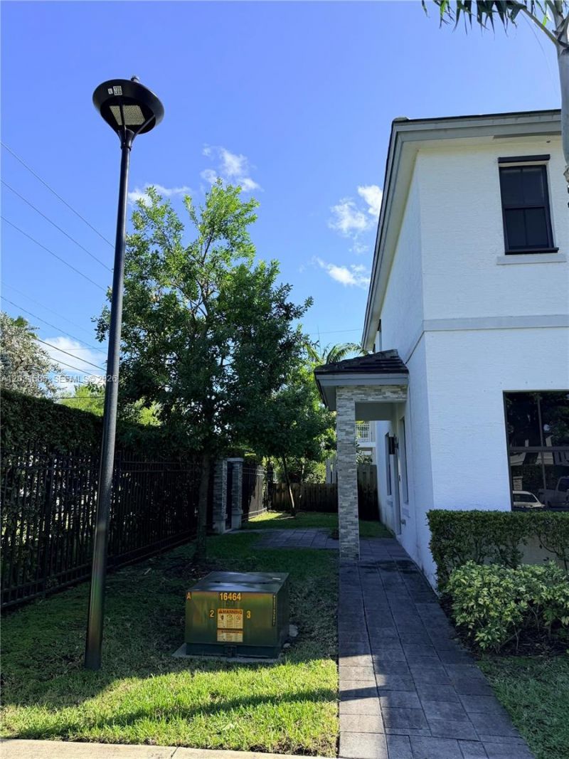 1502 SW 29th St , Fort Lauderdale, FL 33315 Photo