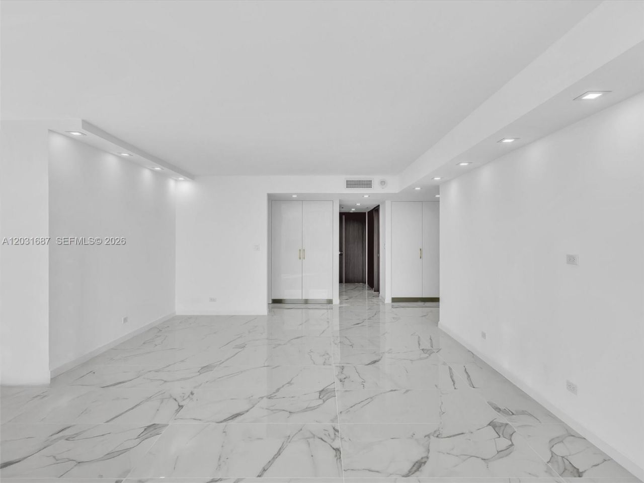 230 174th St , Unit 712, Sunny Isles Beach, FL 33160 Photo