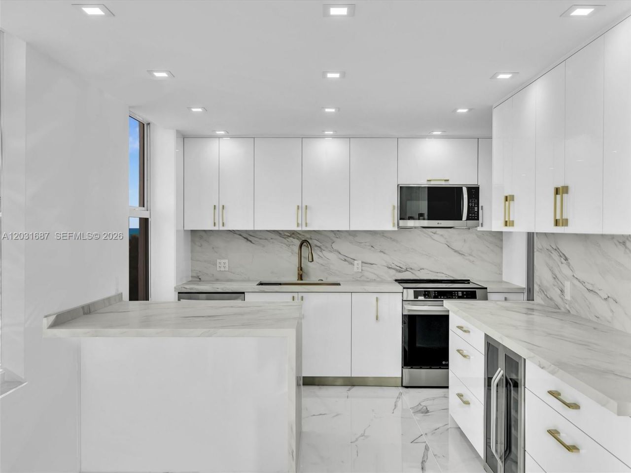 230 174th St , Unit 712, Sunny Isles Beach, FL 33160 Photo