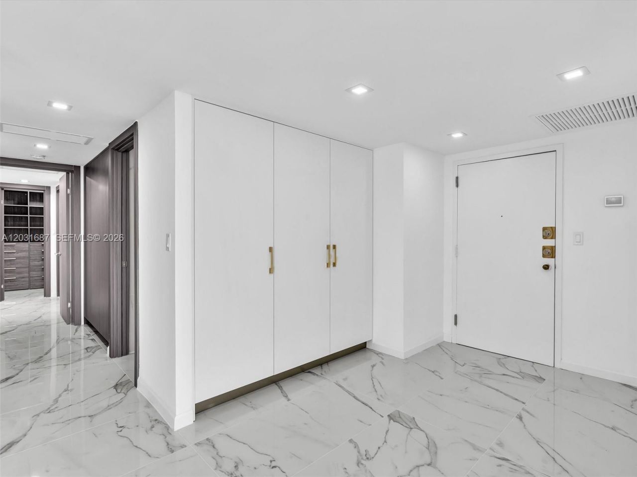 230 174th St , Unit 712, Sunny Isles Beach, FL 33160 Photo