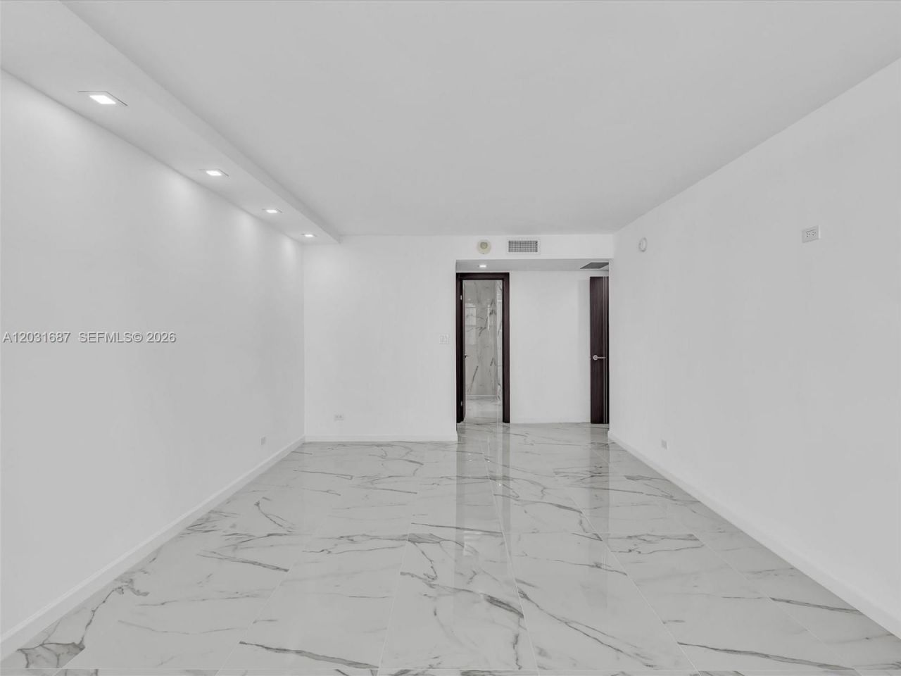 230 174th St , Unit 712, Sunny Isles Beach, FL 33160 Photo
