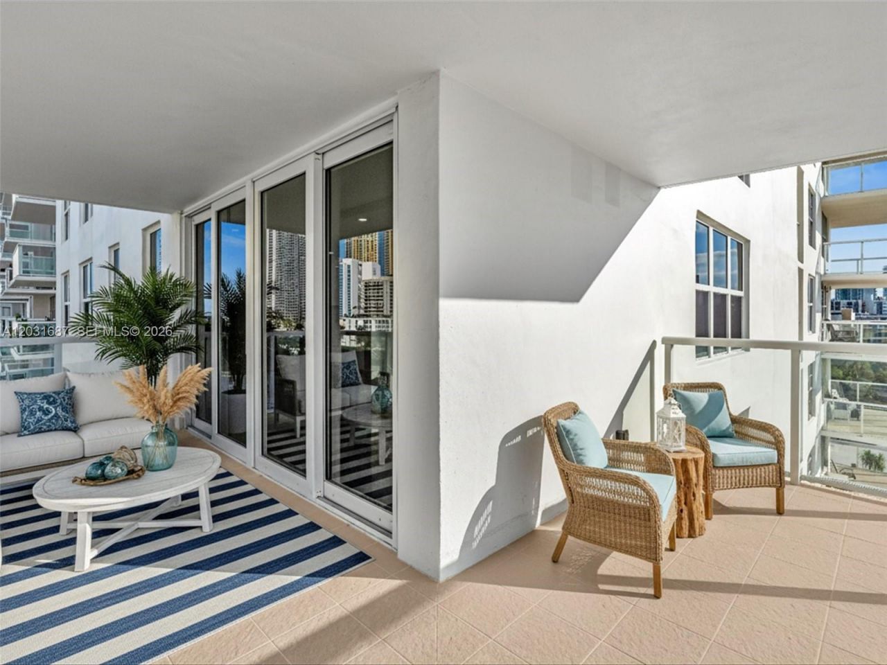 230 174th St , Unit 712, Sunny Isles Beach, FL 33160 Photo